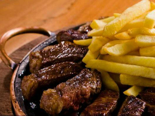 Picanha à palito com fritas